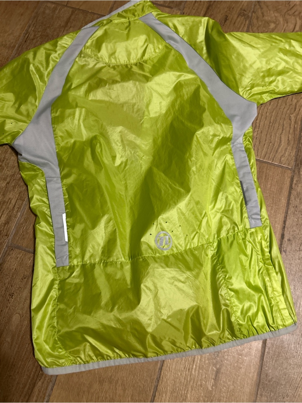 Novara Lightweight Jacket - Picture 3 of 3